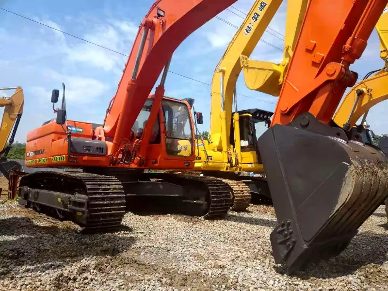 Doosan DX300 Used excavators for sale