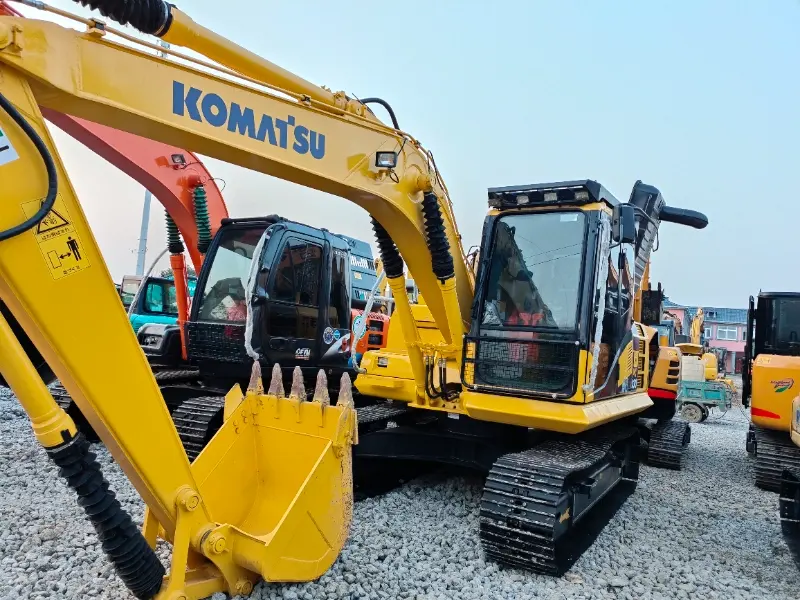 Pelles Komatsu PC130 occasion Pelles sur chenilles Aspect général